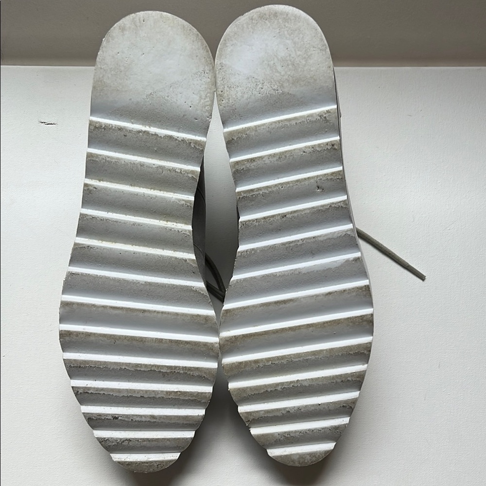 Madden Girl Gray Sneakers with Platform Sole Beige color Size 8.5 - Picture 10 of 11
